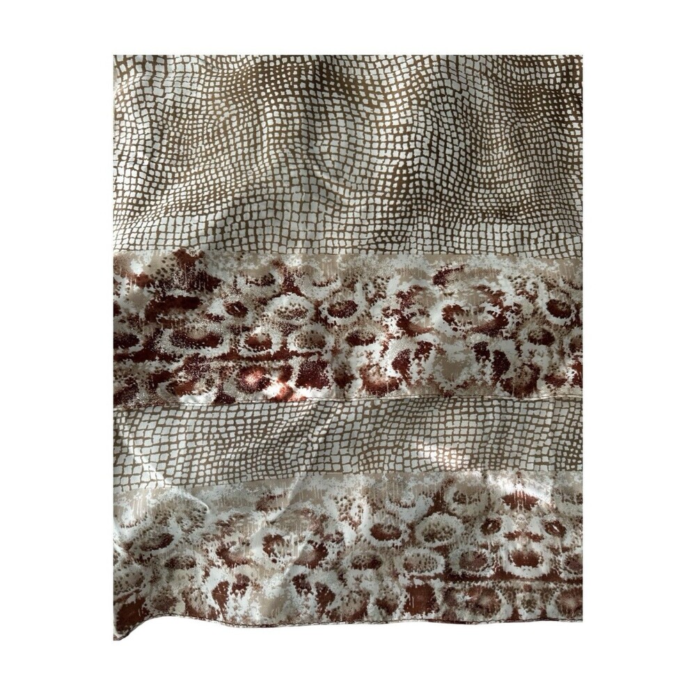 Oscar de la Renta 100% Silk Scarf 36x36 Animal Print Glitter Border Brown